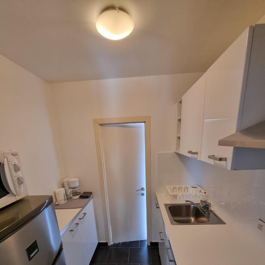 Beautiful Modern Apartment ブリュッセル エクステリア 写真