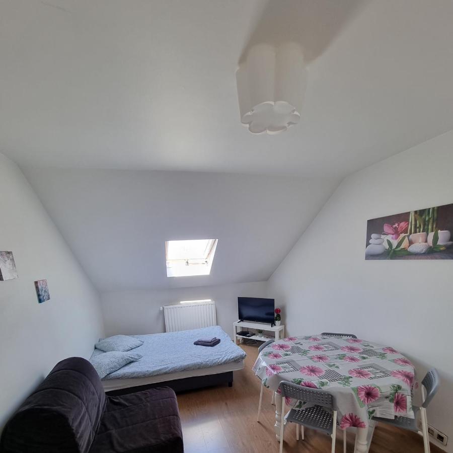 Beautiful Modern Apartment ブリュッセル エクステリア 写真