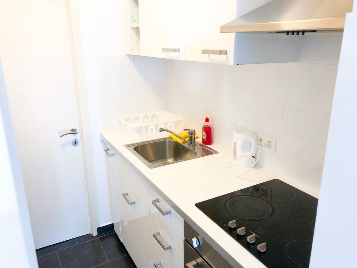 Beautiful Modern Apartment ブリュッセル エクステリア 写真